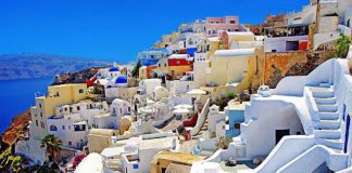 Du lịch châu  u: Khám phá Santorini hòn đảo đầy kỳ diệu