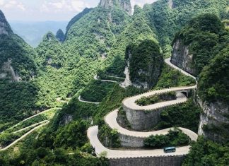 du lich Phuong Hoang Co Tran