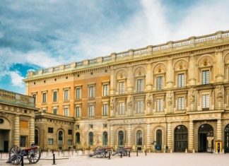 Choáng ngợp trước vẻ đẹp của cung điện Hoàng gia Stockholm Thụy Điển Choáng ngợp trước vẻ đẹp của cung điện Hoàng gia Stockholm Thụy Điển